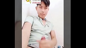 Preview 2 of Xhindi Sex Video Royal Porn - Vietnamese handsome boy - View more at gtube.men