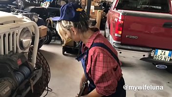 Preview 1 of Suni Lione Xxx Sex Vidioj - The sexy mechanic accepts the cock in her ass as payment for her work