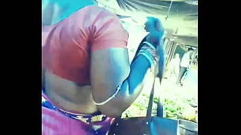 Preview 2 of Tonirovka Po Gostu Obrazec - Sexiness of rich mature Indian saree women