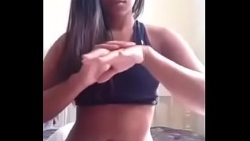 Preview 1 of Emilly - Delicinha demais hein