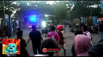 Preview 3 of Sorry Dedy - BAKU HANTAM SUPORTER LIGA INDONESIA PART 1 (PERSIK vs PSIM)