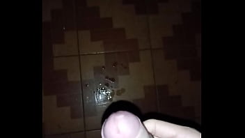 Preview 4 of Hot Sex Vvvvxxx - Novinho batendo uma