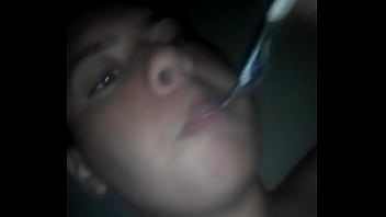 Preview 3 of Fat Hd Xx - Gordinho mono Nasus,  mono Garen e mono Talon comendo banana de 20 cent&iacute_metros em rodela.