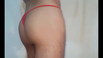Preview 2 of Sunny Leone Lorn - Gay pasivo en tanga roja