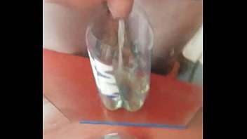 Preview 1 of Very Hi - Piss in bottle