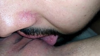 Preview 1 of Mommy Milking Her Boys Cum - Bianca Naldy leva um banho de l&iacute_ngua na buceta e goza gostoso