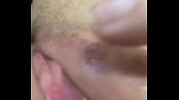 Preview 4 of Rampaging Selena Castro - Me dedica una paja
