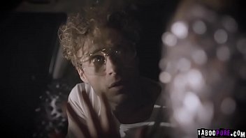 Preview 2 of 3d Xvedio - Conspiracy theorist Michael Vegas dicovered and fucks with an extra terrestrial MILF and let her fucked his tight ass too.