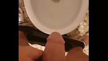 Preview 2 of Mam Sex Beby - Spanish guy pissing