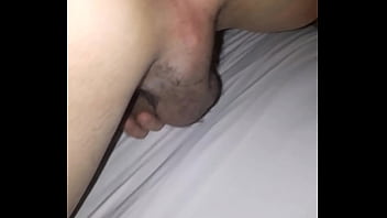 Preview 1 of Ddf Hd Movies - Lambendo o rabo do novinho.