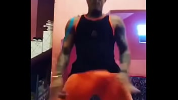 Preview 2 of Brazzers Young Mom Small Boy - gostoso dancando brega funk