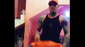 Preview 3 of Brazzers Young Mom Small Boy - gostoso dancando brega funk