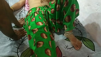 Preview 1 of Tante Kesepiyan - जीजा ने घर में अकेली साली के मजे लिए Part 1