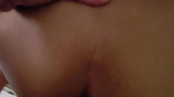Preview 1 of Sunny Leone And Dog Panu - Me cojo a mi sobrina y gime como una puta