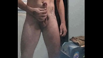 Preview 3 of Xxxcccd - Hetero batendo punheta