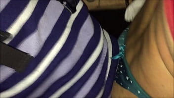 Preview 2 of Xnxx Video Big Pins - Cdzinha LimaSP dando no cine com a calcinha asa delta verde e soutien verm da Caroline rua 21082019