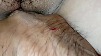Preview 2 of Sophie Milking Tits - M&oacute_c lồn vợ ngon 2