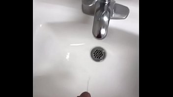 Preview 3 of Phim Sex T X - Peeing in sinks and outdoor completions