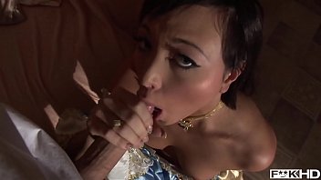 Preview 4 of Tamana Sex Vedios Com - Insanely hot brunette Natalia Forrest sucks dude&#039_s massive dick for cumshot