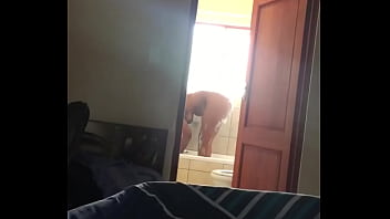 Preview 2 of Xxx Kiv - Taking a bath