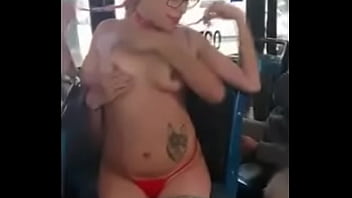 Preview 2 of Grandpaa Xnxx - cogida en el camion
