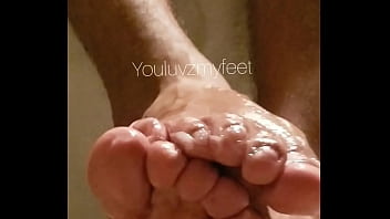Preview 2 of Greta Saccchi - Toes n soles lotion tease