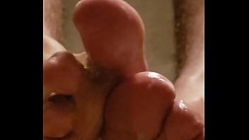 Preview 3 of Greta Saccchi - Toes n soles lotion tease