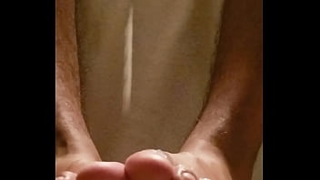 Preview 1 of Greta Saccchi - Toes n soles lotion tease