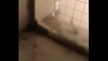 Preview 3 of Arab Student Fuck - Moja siostra naga bierze prysznic