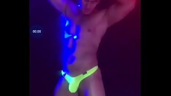Preview 1 of Pornmovil Gratis - striper hot