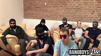 Preview 1 of Xxx Sxa Video Mp4 Down - Bunch of gay dudes get together to have an orgy with masks