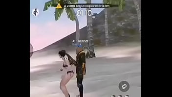Preview 3 of Bukkake Japan Grop - m. dando olhada para amiguinho querendo transar bem molhadinha enquanto paga fatura do boleto que comprou diamante no freefire enquanto pai pega no fraga