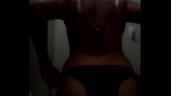 Preview 2 of Ball Graber - amiguita caliente