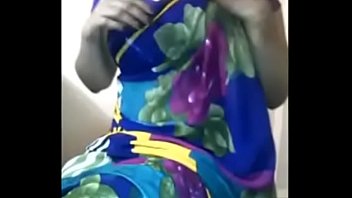 Preview 3 of Bokep Berak - Sexy aunty desi boobs