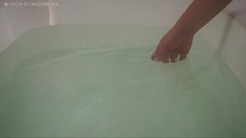 Preview 2 of Isabel Pierde La Inocencia - Sammy Peach - The most sexy latina Colombian Web Cam Model posing sexy for you - By Cipriani