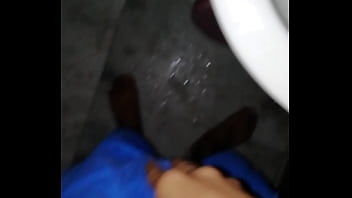Preview 1 of Gym Seduce - Jerking dick
