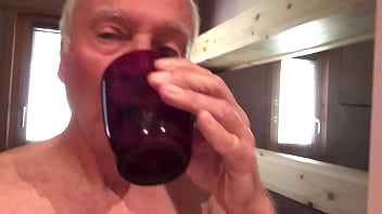Preview 4 of Hd Dojki - drinking my piss