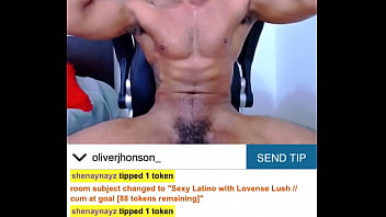 Preview 3 of Tpchaturbate Face Fuckhtml - Porn gay modelo latino