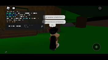 Preview 4 of Summer Dogging - Sexo arriscado com uma amiga no estacionamento da loja. - Roblox Brookhaven