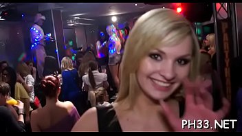 Preview 3 of Bukkake Cums - A lot of ladies are engulfing dicks