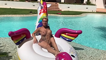 Preview 1 of 70s Prison Teen - Fun in the pool for XVideos