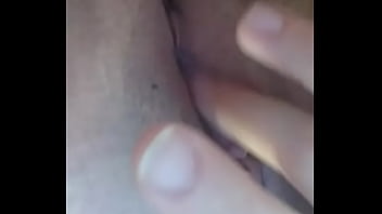 Preview 1 of Perkasa Muncrat - co&ntilde_o mojado