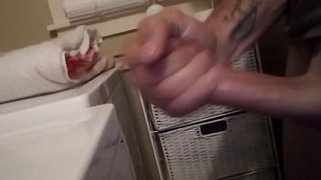 Preview 1 of Download Xxne - Cum in bathroom