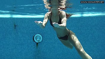 Preview 2 of Seachmum Ai - Tiffany Tatum shows hot ass underwater
