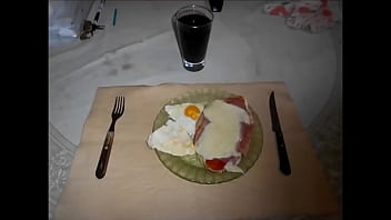 Preview 2 of Your Moom - Hasta la proximaaa (Y aparece una milanesa con dubstep)