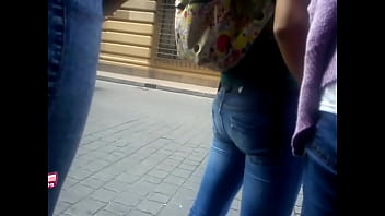 Preview 3 of Son Fuck Mom Sleep Front Of Dad - Perrita rica marcando calzon