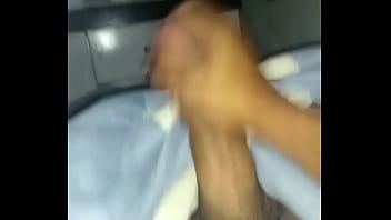 Preview 3 of Momeden Xxx - Meu pauz&atilde_o gostoso