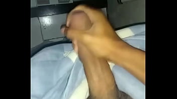 Preview 4 of Momeden Xxx - Meu pauz&atilde_o gostoso