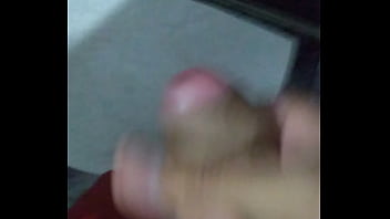 Preview 1 of Ww Yuporno Com - NOVINHO SE MASTURBANDO