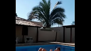 Preview 4 of Larkeya Mutt Marti Qalip - Malhando na piscina